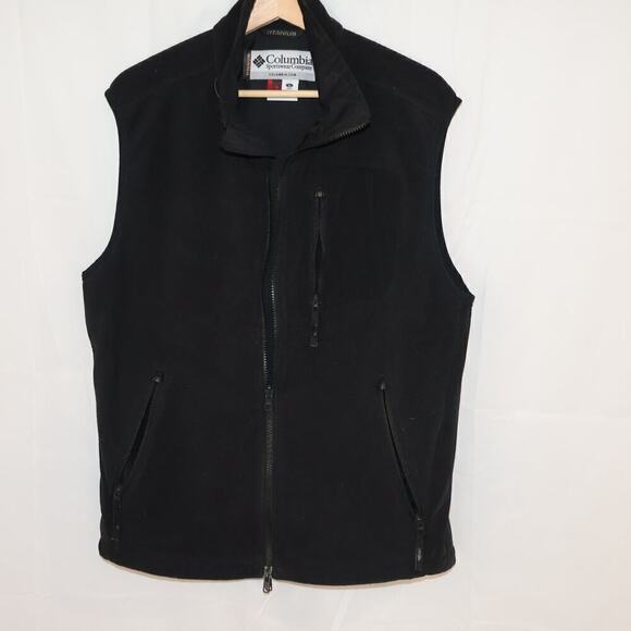 Colombia Black Vest Size Large Men's Three Front Pockets Zip Front - Picture 15 of 16